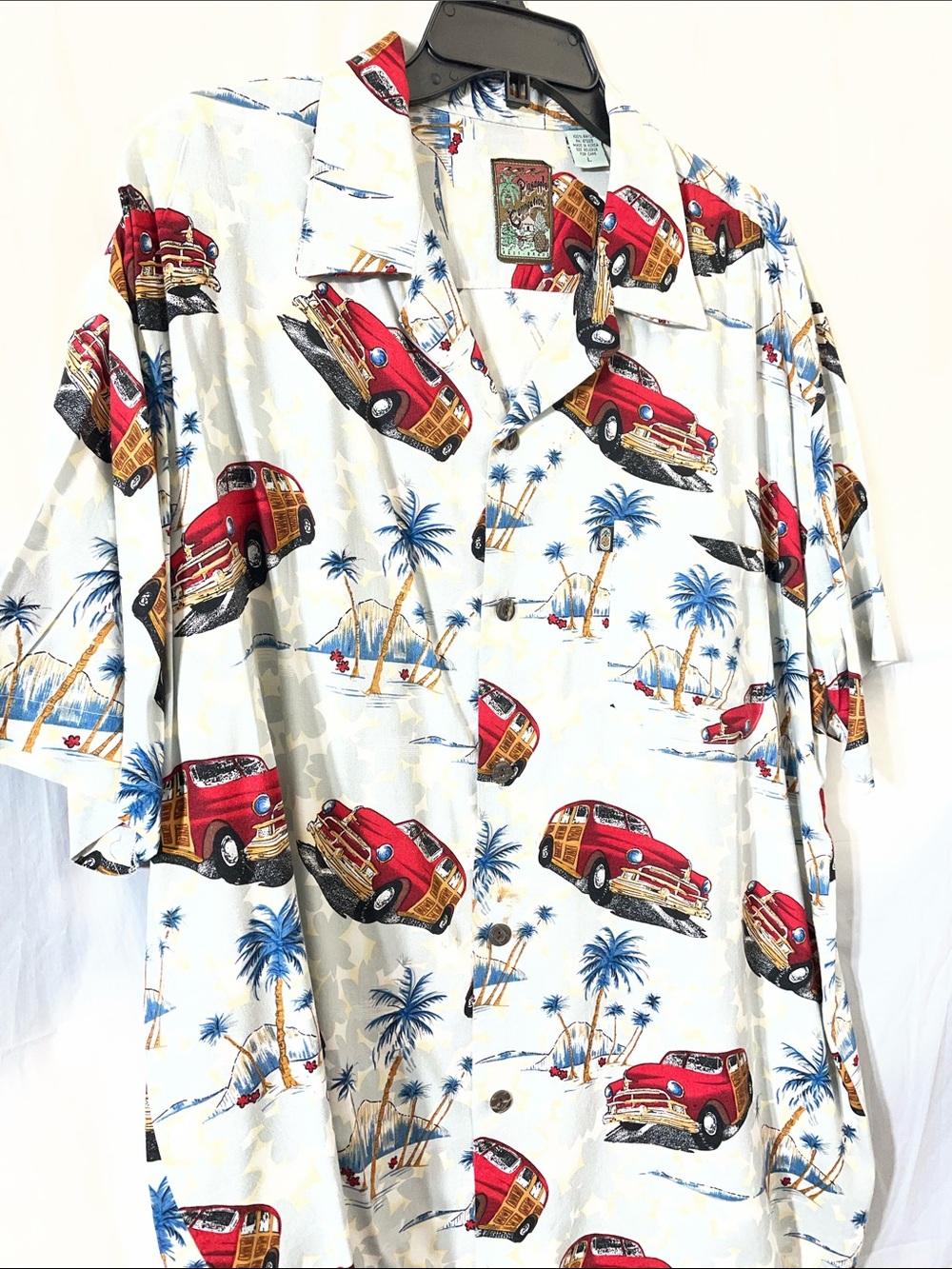 Men's Cream Short-Sleeve Button-Down Shirt with Red Car Print